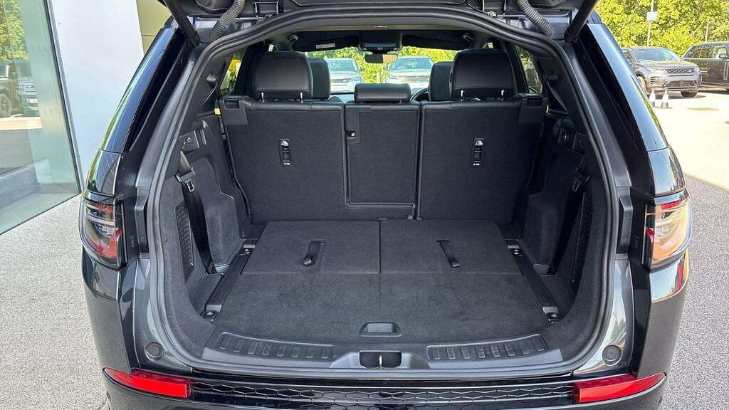 Land Rover Discovery Sport 2.0 D200 Dynamic Hse 7 Seat 2024 KP74WJZ Grey #6