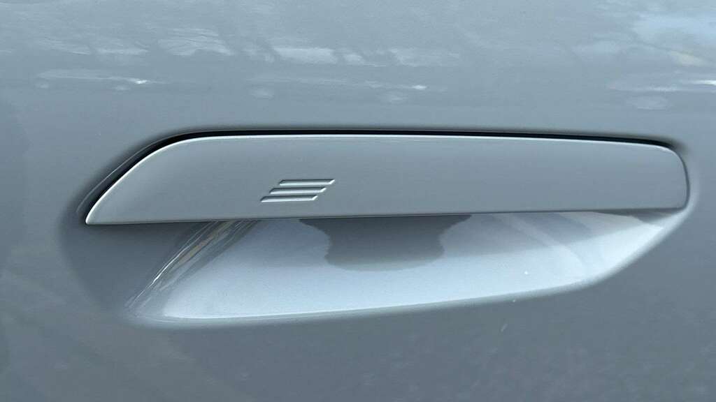 BMW iX2 150Kw Edrive20 M Sport 65Kwh Blue #25