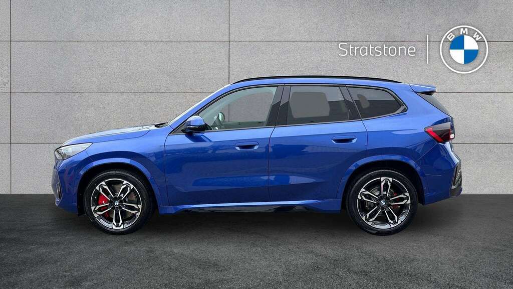 BMW iX1 150Kw Edrive20 M Sport 65Kwh 2026 Blue #4