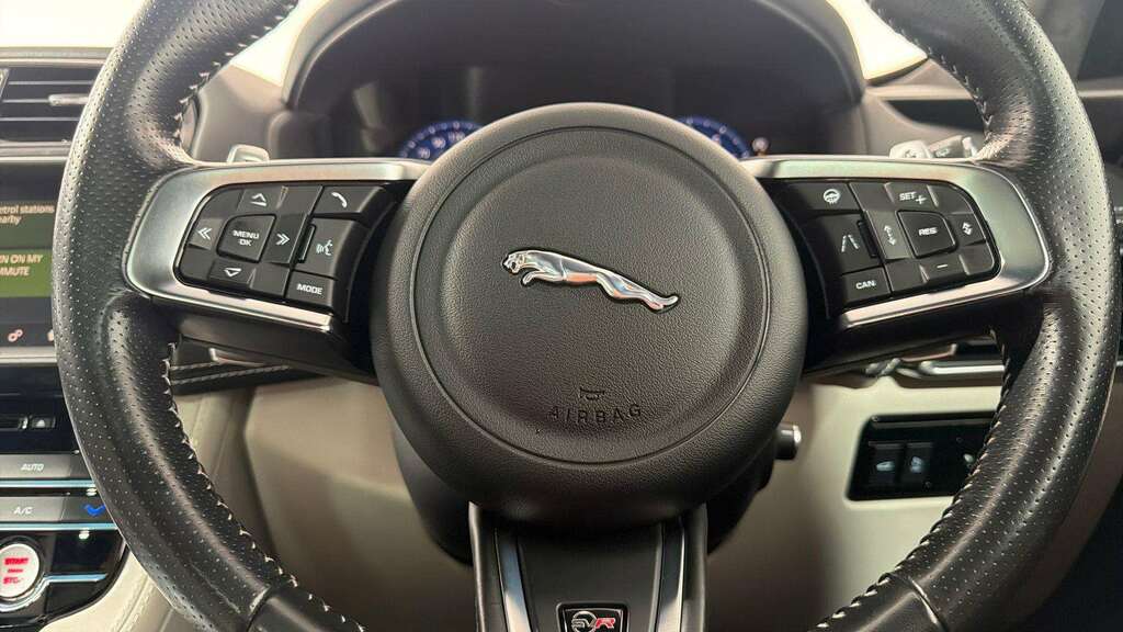 Jaguar F-Pace 2.0D 180 Chequered Flag Awd Grey #26