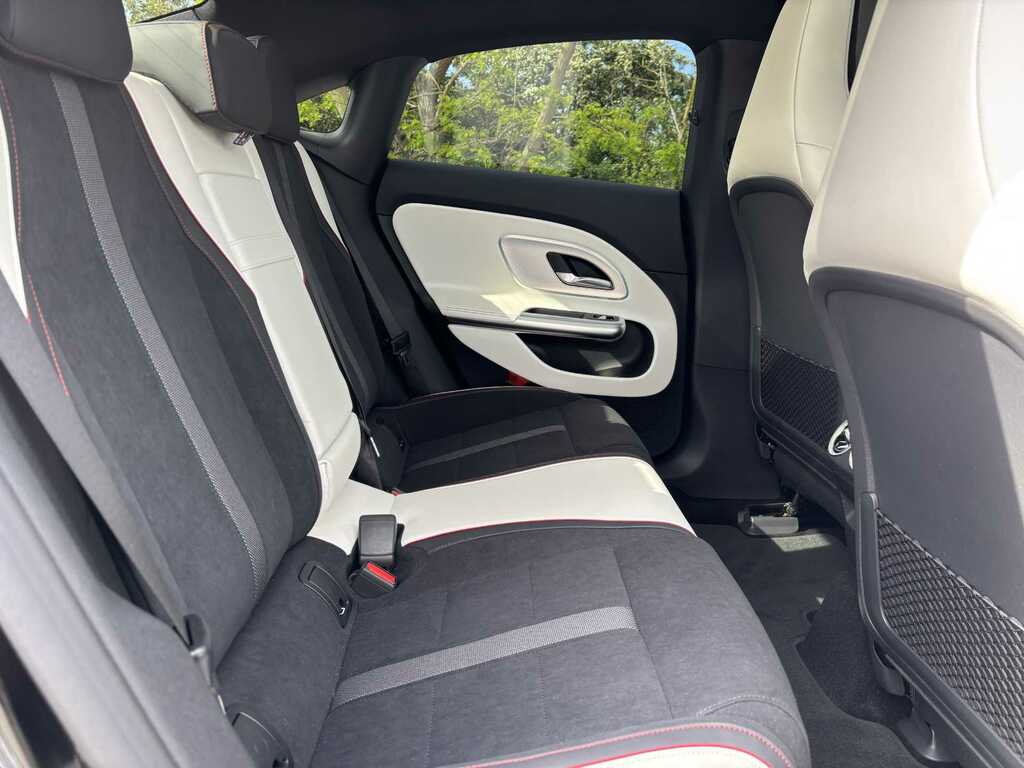 Mercedes-Benz CLA Class Cla250wth Eq Tc Amgln Pr Silver #15