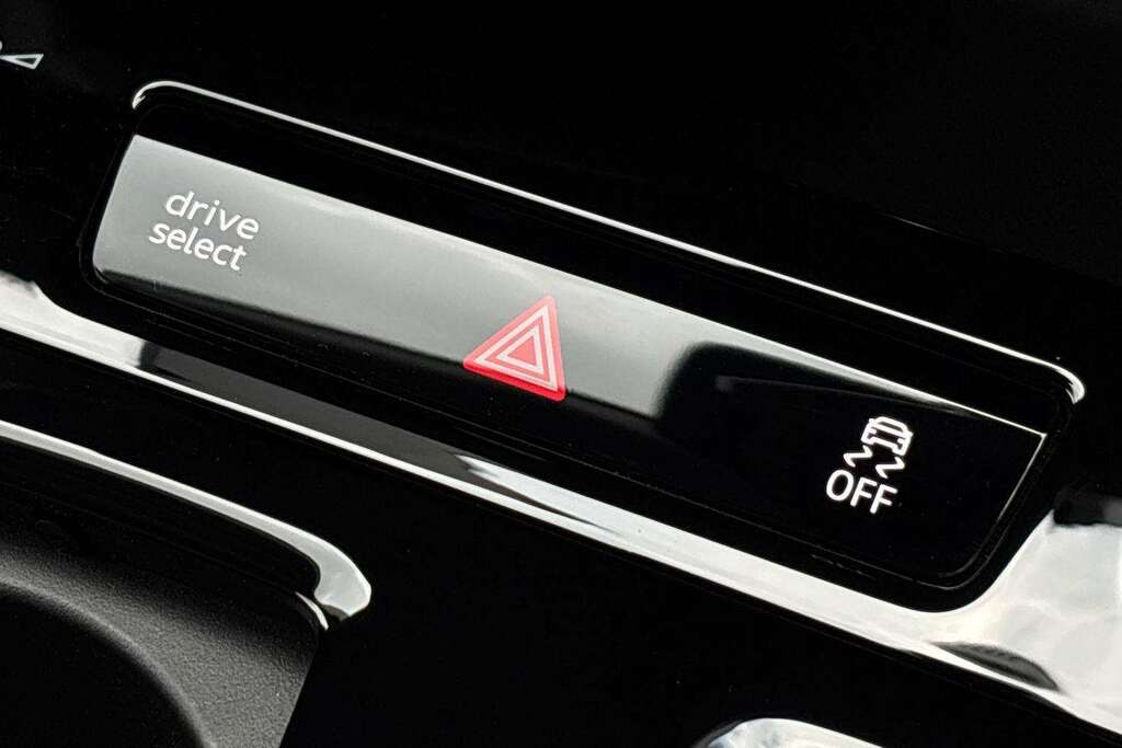 Audi A6 2.0 Tdi Quattro 204 Launch Edition S Tronic 20 Blue #23