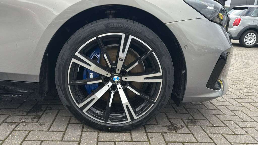 BMW i5 250Kw Edrive40 M Sport Pro 84Kwh Black #15