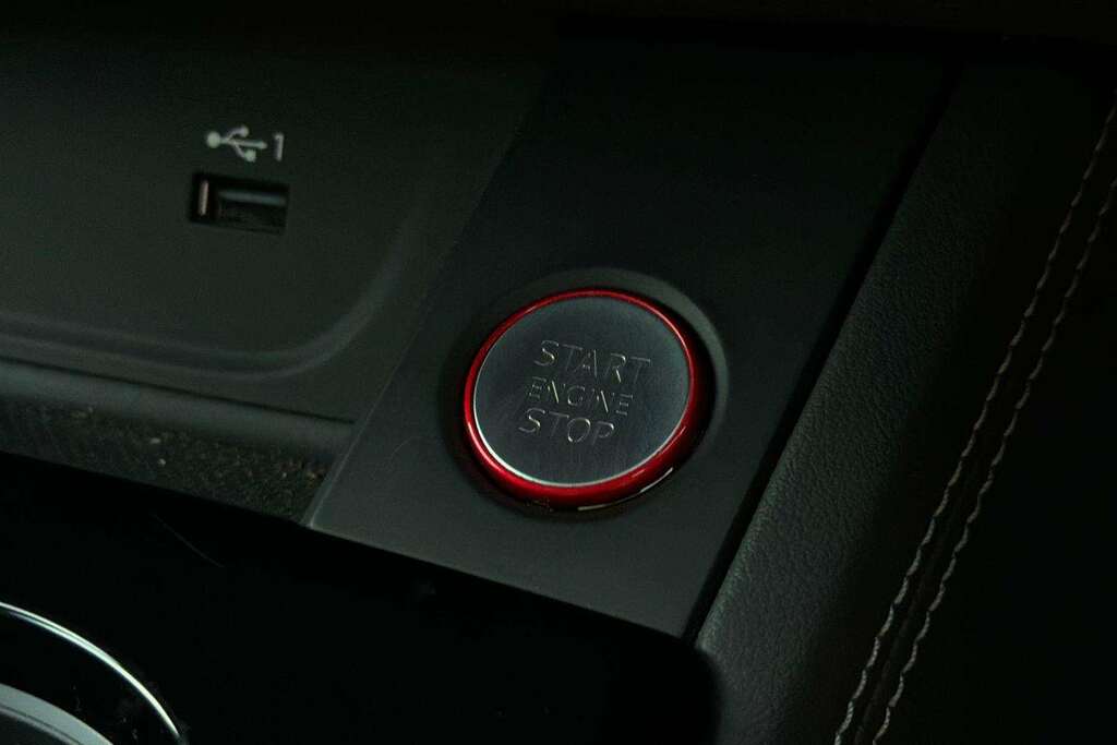 Audi A4 35 Tdi Black Edition S Tronic Black #26