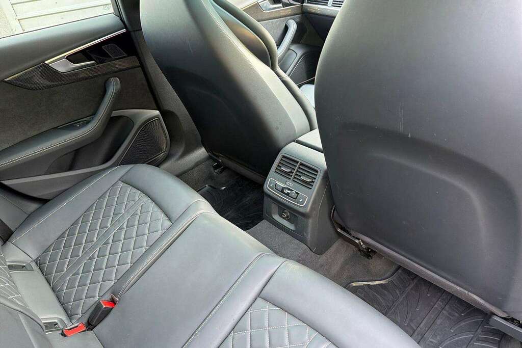 Audi A4 35 Tdi Black Edition S Tronic Black #20