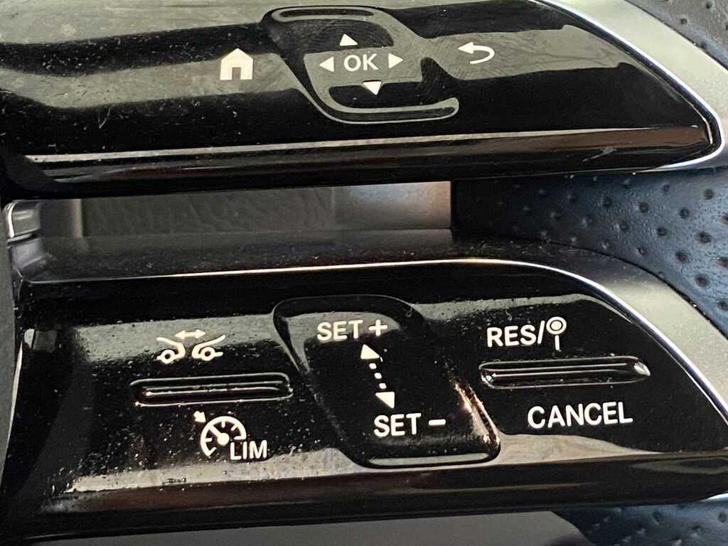 Mercedes-Benz GLC Class Glc 300 4Matic Rhd Black #38