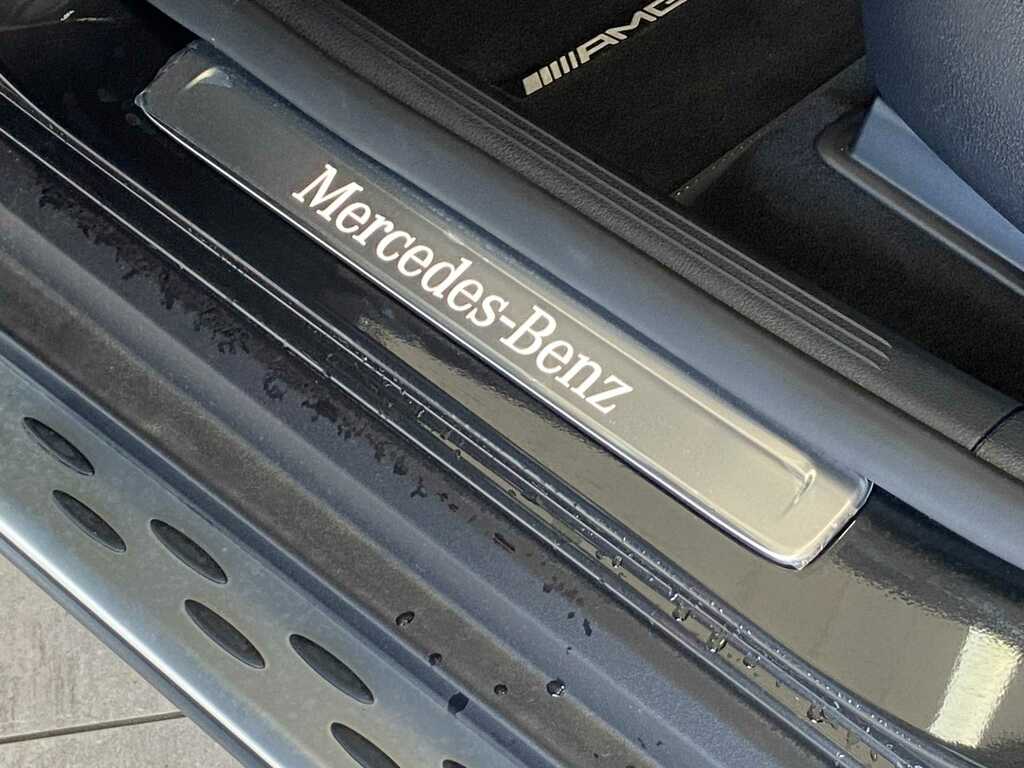 Mercedes-Benz GLC Class Glc 300 4Matic Rhd Black #23