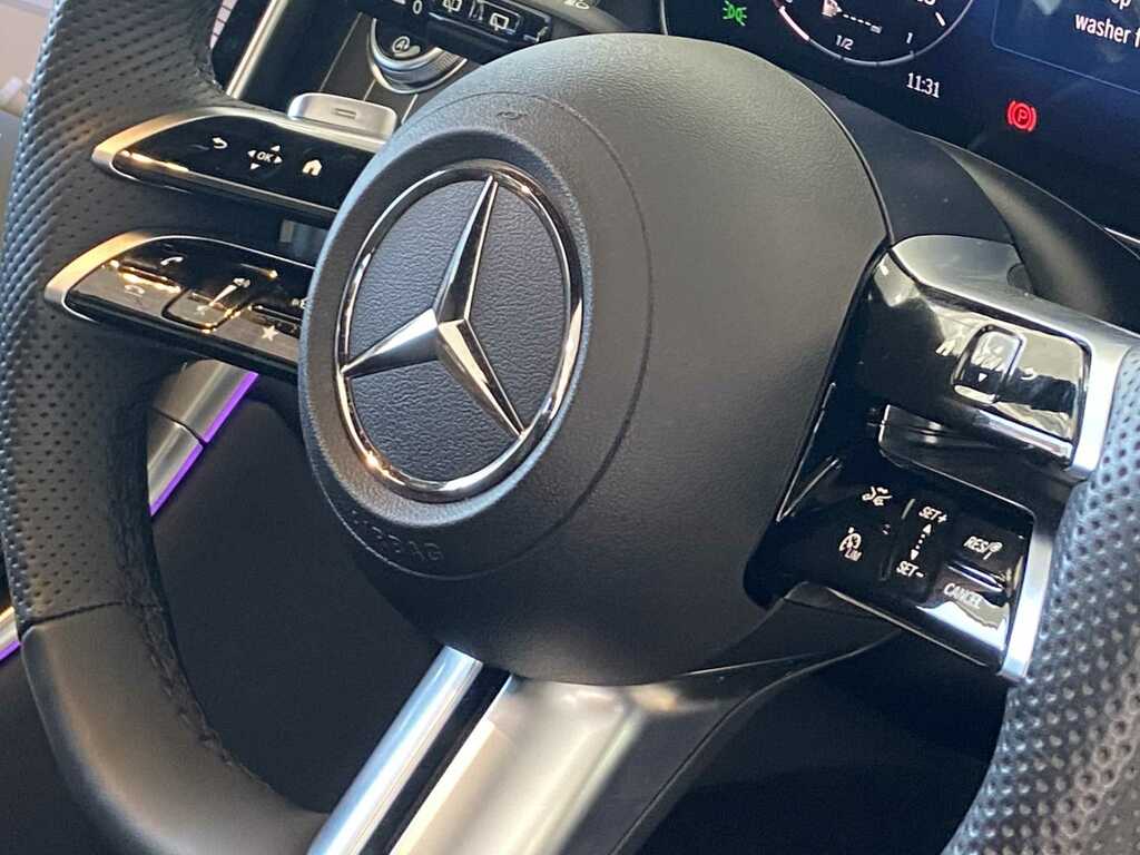 Mercedes-Benz GLC Class Glc 300 4Matic Rhd Black #32
