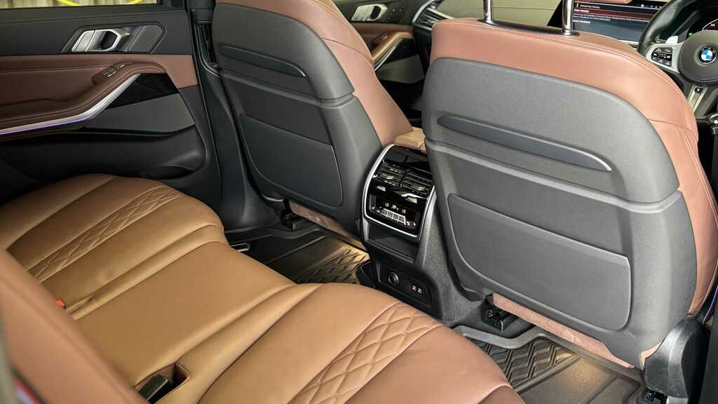 BMW X7 Xdrive40d Mht M Sport Step Black #27