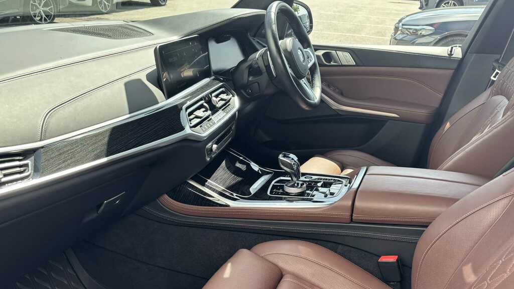 BMW X7 Xdrive40d Mht M Sport Step Black #7