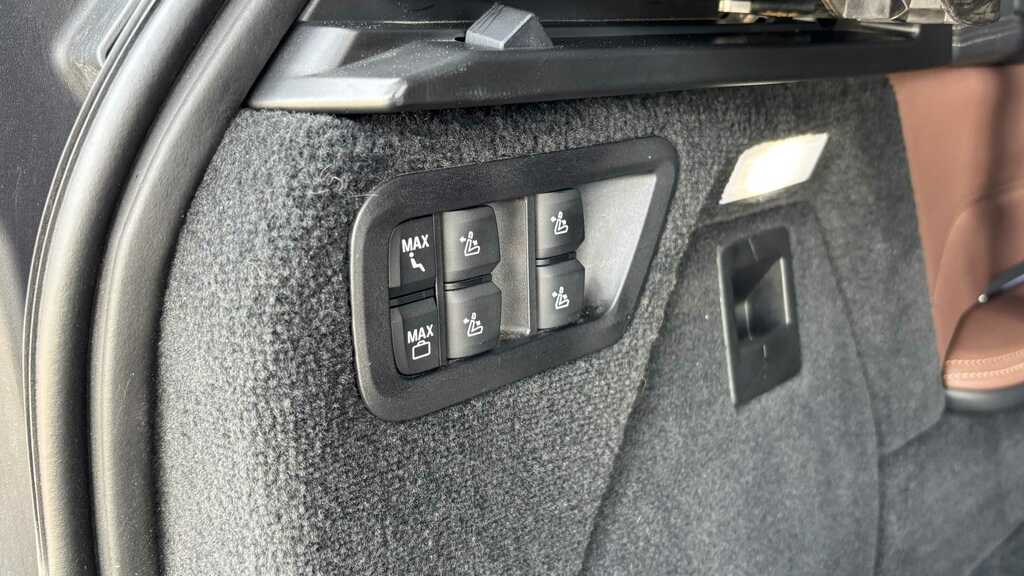 BMW X7 Xdrive40d Mht M Sport Step Black #18