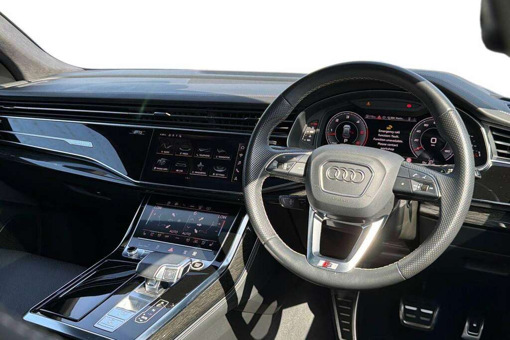 Audi Q8 4.0 Tfsi V8 Black Grey #14