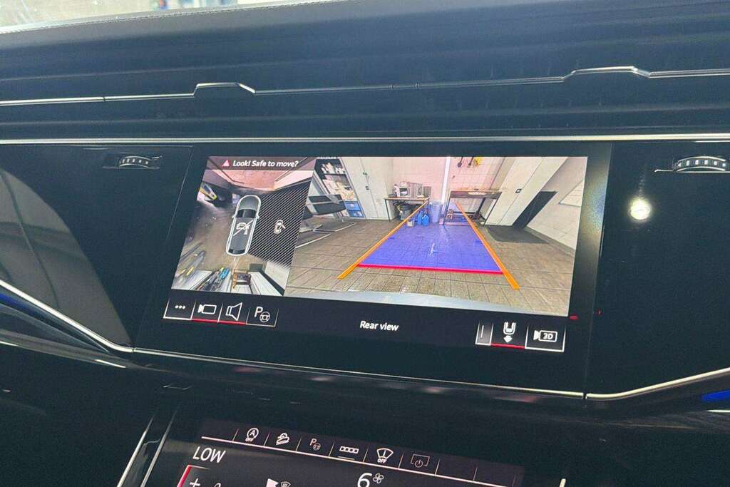 Audi Q8 4.0 Tfsi V8 Black Grey #18