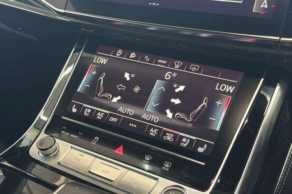 Audi Q8 4.0 Tfsi V8 Black Grey #19