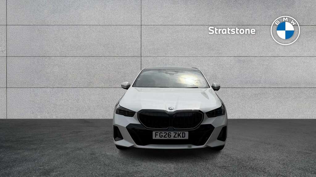 BMW 5 Series 530E M Sport Pro 2026 White #4