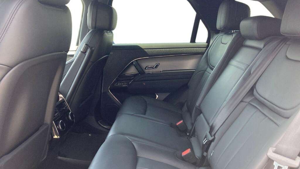 Land Rover Range Rover Sport 3.0 P460e Dynamic Se 2024 Grey #4
