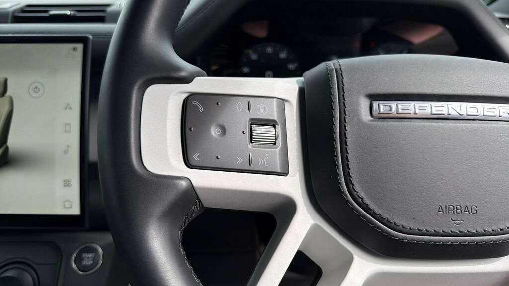 Land Rover Defender 130 3.0 D350 X-dynamic Hse Red #36