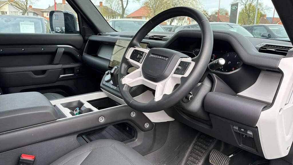 Land Rover Defender 130 3.0 D350 X-dynamic Hse Red #31