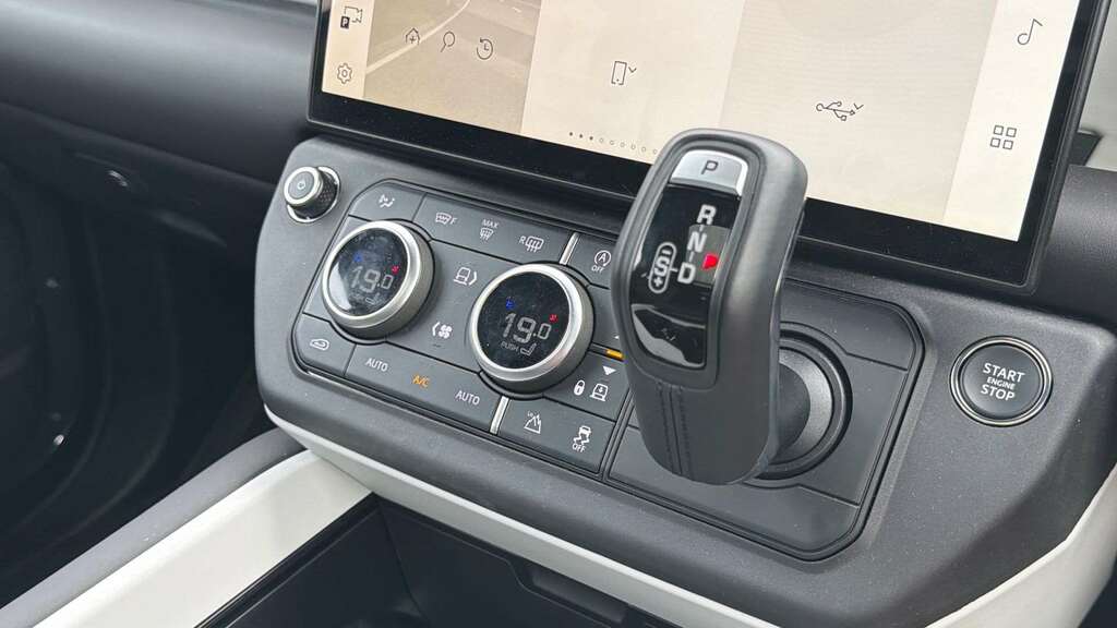 Land Rover Defender 130 3.0 D350 X-dynamic Hse Red #12