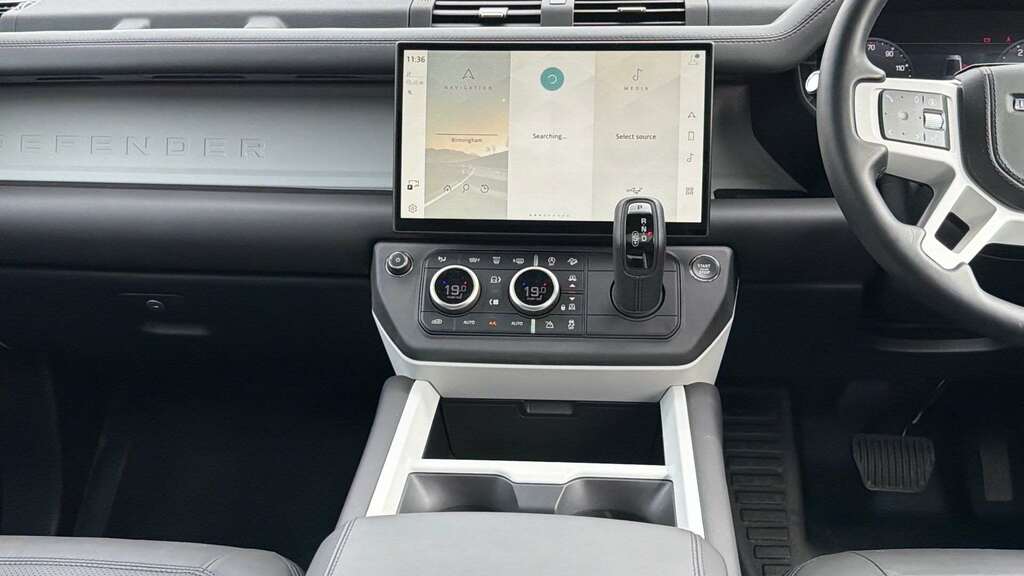 Land Rover Defender 130 3.0 D350 X-dynamic Hse Red #13