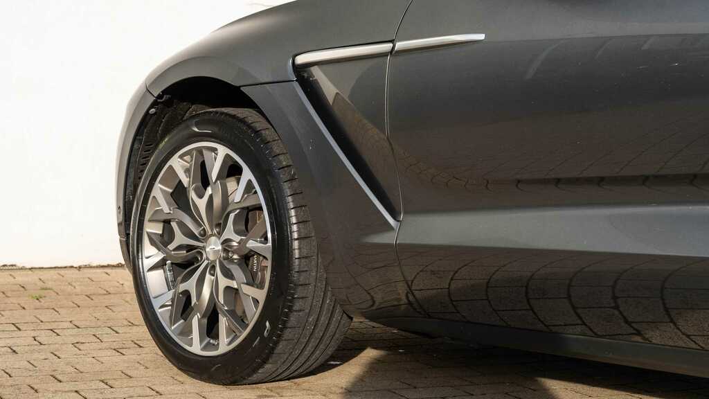 Aston Martin DBX V8 4Wd  #27