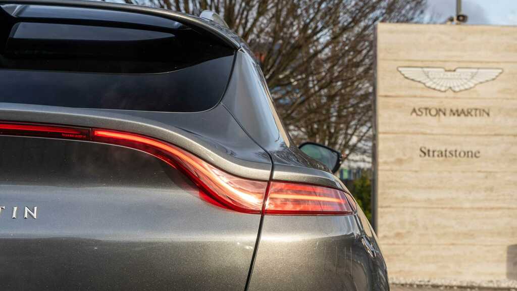 Aston Martin DBX V8 4Wd  #20