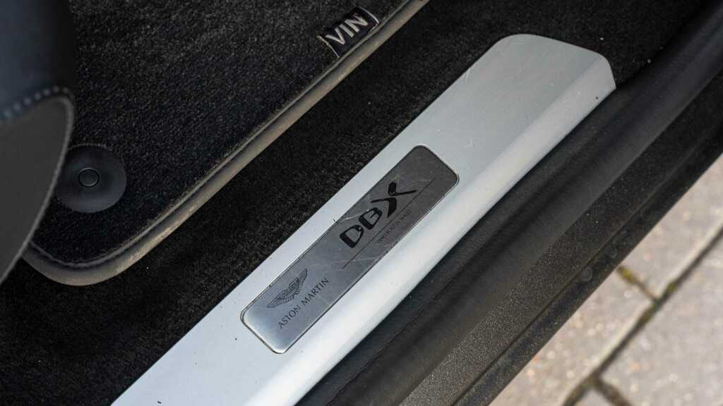 Aston Martin DBX V8 4Wd  #9