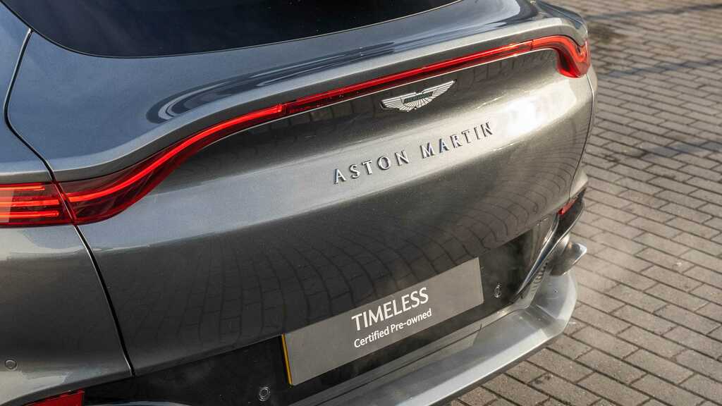 Aston Martin DBX V8 4Wd  #22