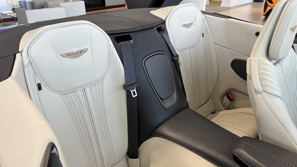 Aston Martin DB11 V8 528 Volante Touchtronic Grey #14