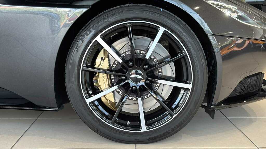 Aston Martin DB11 V8 528 Volante Touchtronic Grey #9