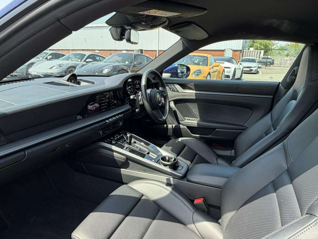 Porsche 911 Carrera 4 Gts Pdk Green #12
