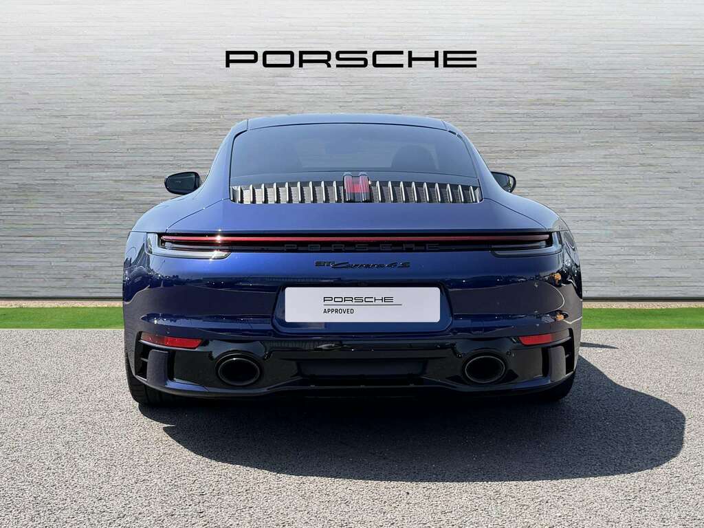 Porsche 911 Carrera 4 Gts Pdk Green #9