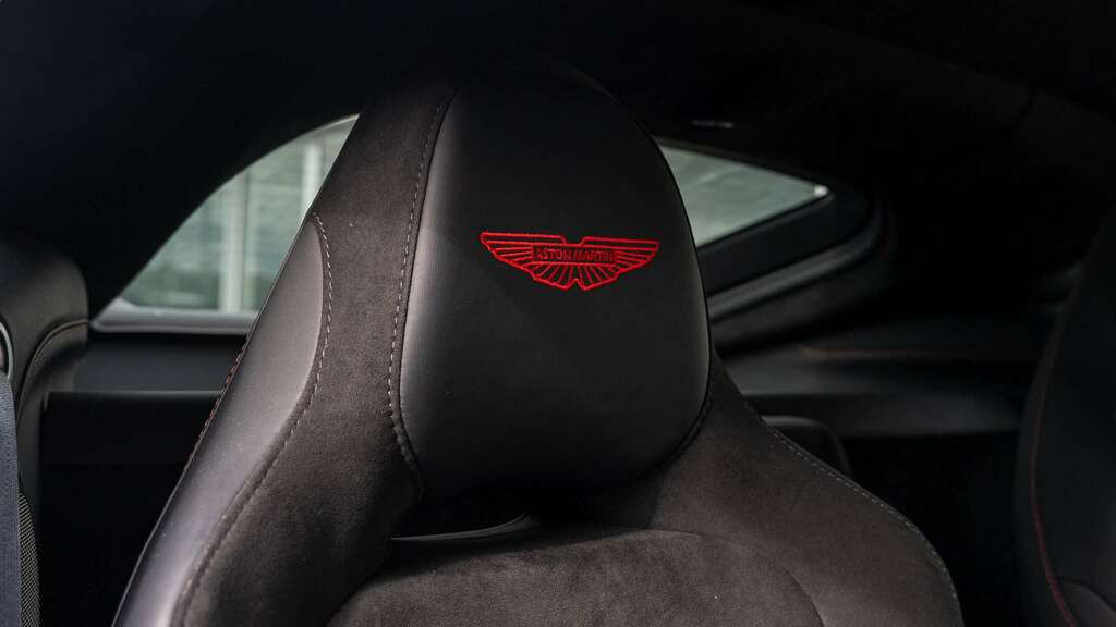 Aston Martin Vantage V8 2024 Black #5