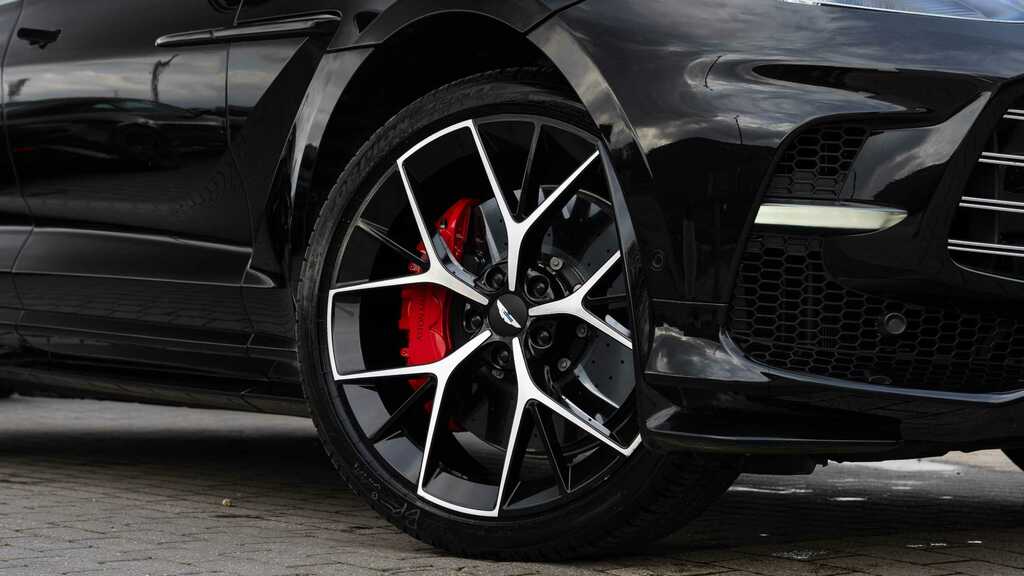 Aston Martin DBX V8 Dbx707 Touchtronic 2024 Black #4