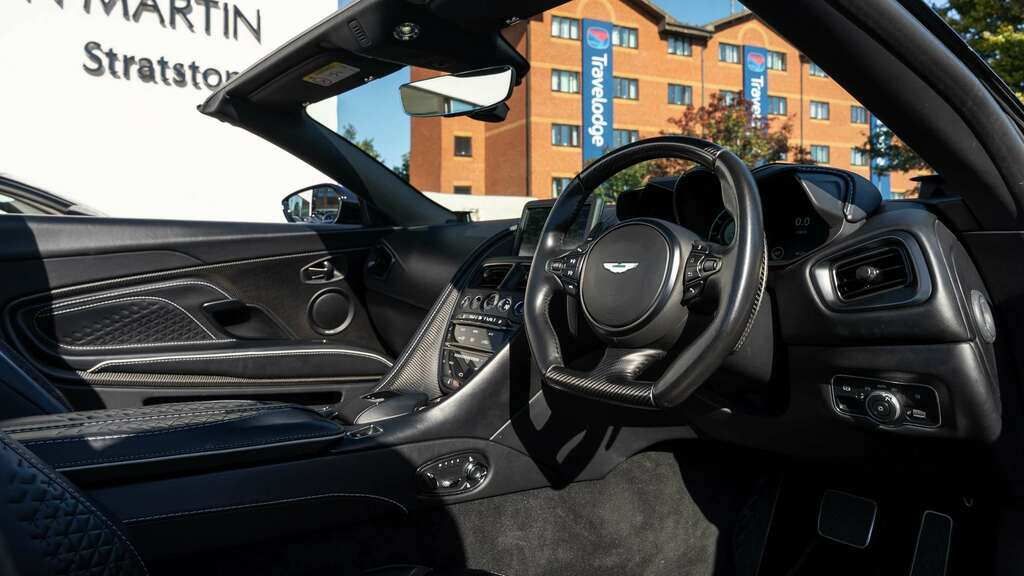 Aston Martin DBS V12 Volante Touchtronic 2023 Black #3