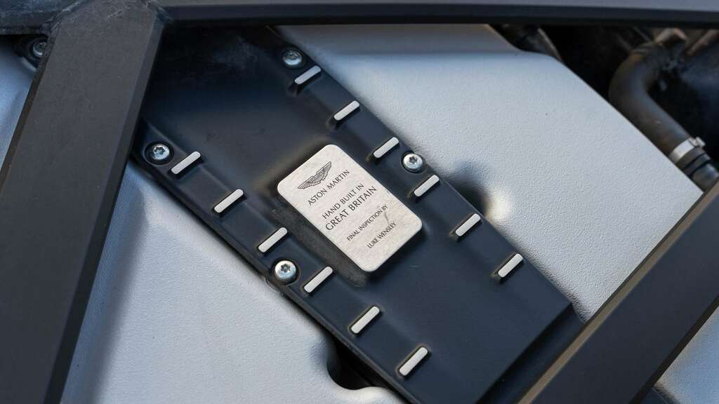 Aston Martin DBS 5.2 V12 Biturbo Ultimate Coupe Eur Black #35