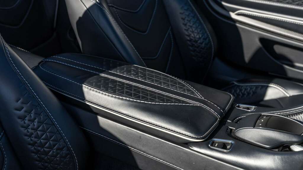 Aston Martin DBS 5.2 V12 Biturbo Ultimate Coupe Eur Black #23