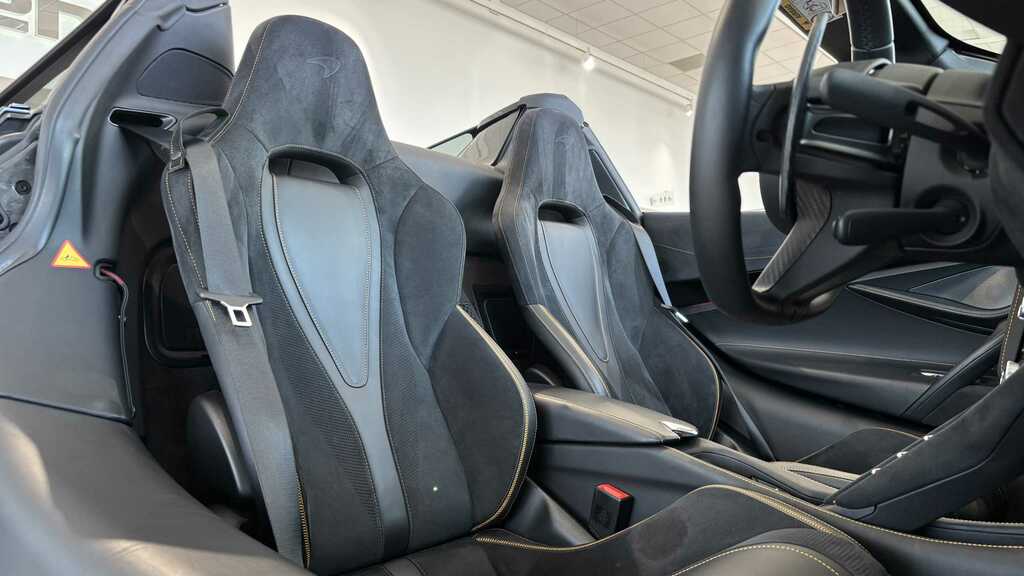 McLaren 720S Petrol  #14