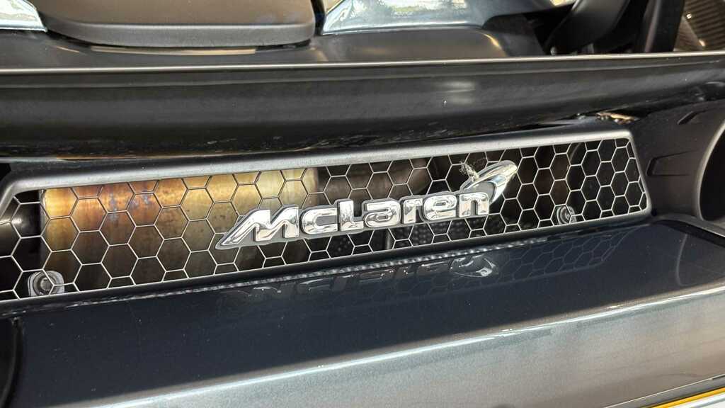 McLaren 720S Petrol  #25