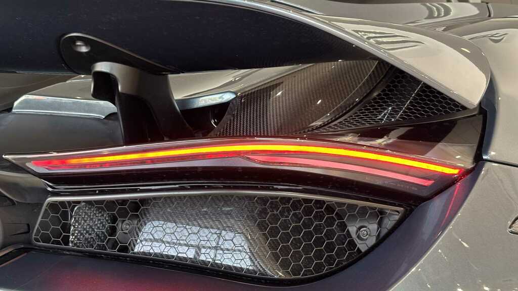 McLaren 720S Petrol  #27