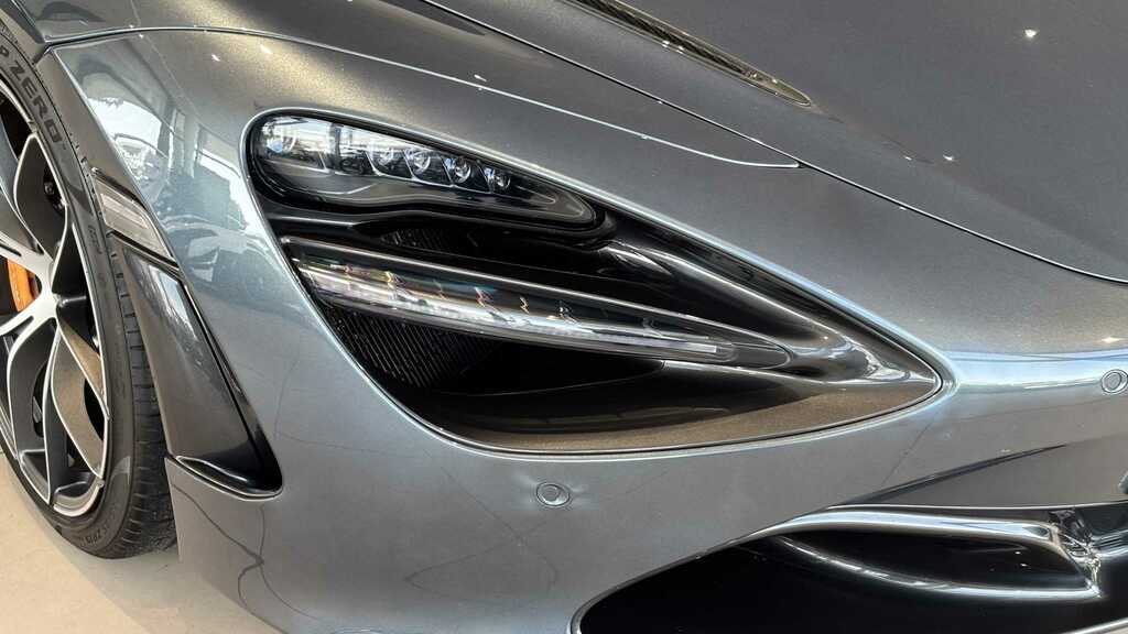 McLaren 720S Petrol  #8