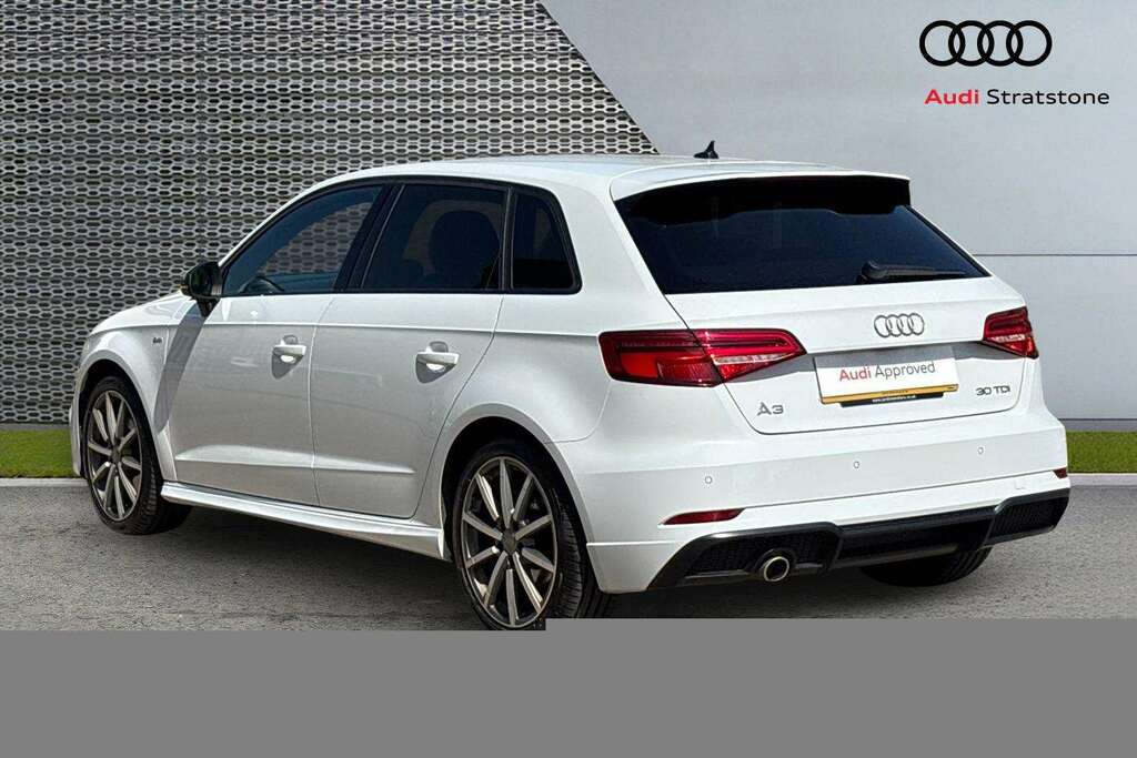Audi A3 30 Tdi 116 Black Edition 2019 DX69UUS White #3