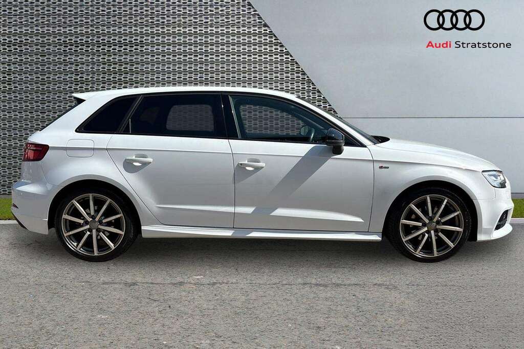 Audi A3 30 Tdi 116 Black Edition 2019 DX69UUS White #4