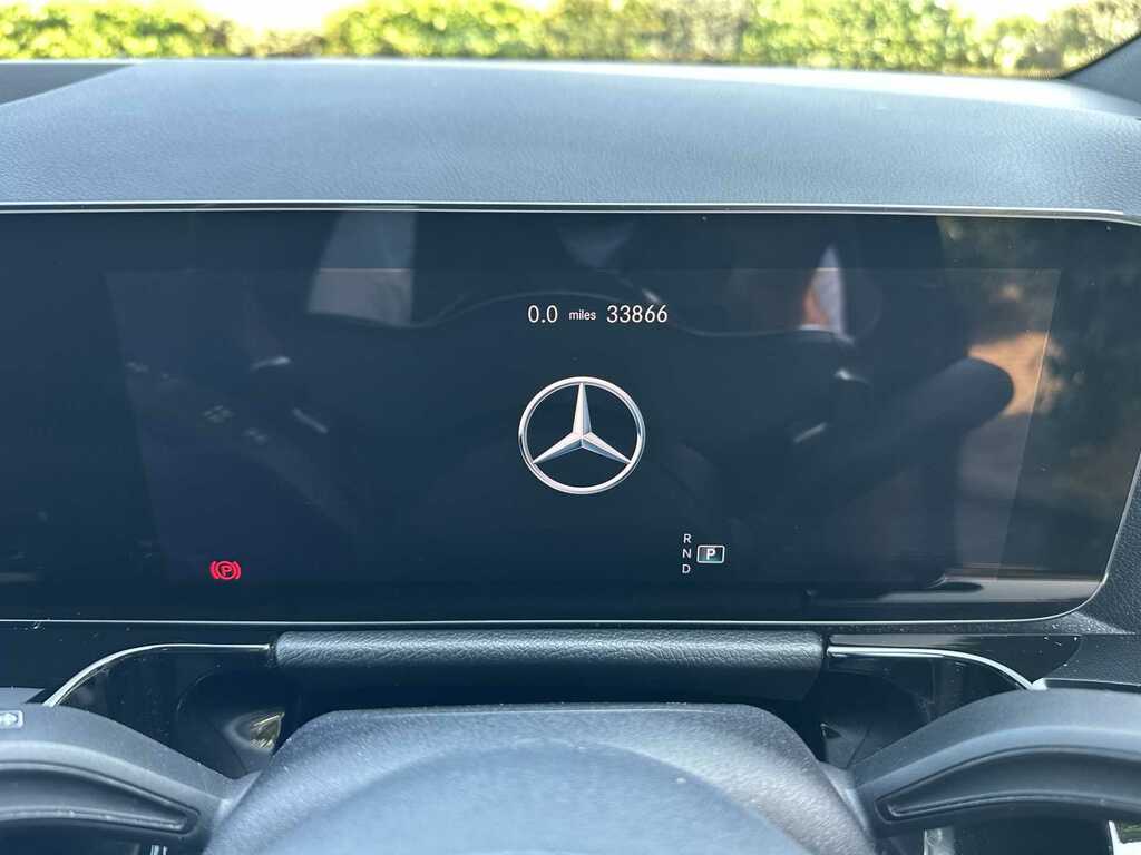 Mercedes-Benz GLA Class 1.3 Gla200 Amg Line Night Edition Premium Plus 7 Grey #10