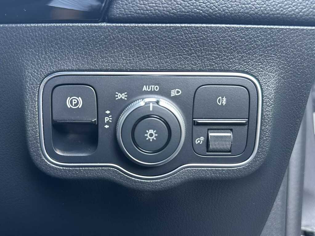 Mercedes-Benz GLA Class 1.3 Gla200 Amg Line Night Edition Premium Plus 7 Grey #20