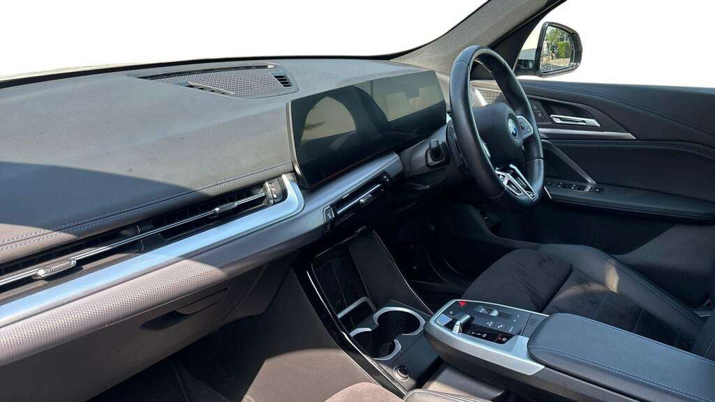 BMW iX1 230Kw Xdrive30 M Sport 65Kwh 2023 White #4