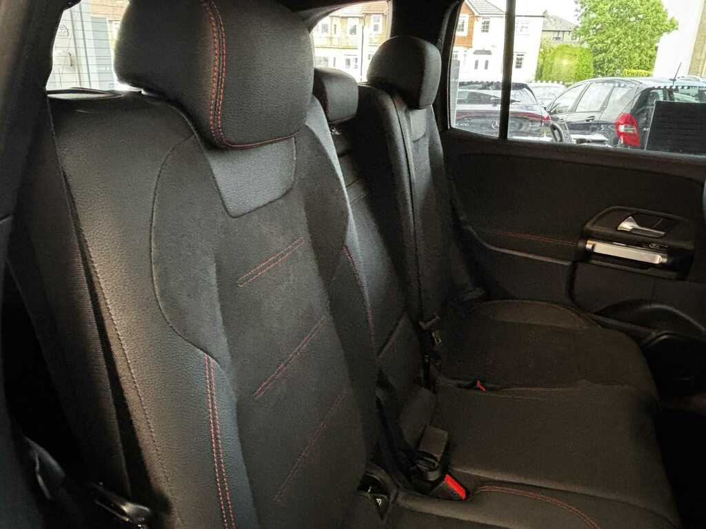 Mercedes-Benz EQB Urban Edition Black #18