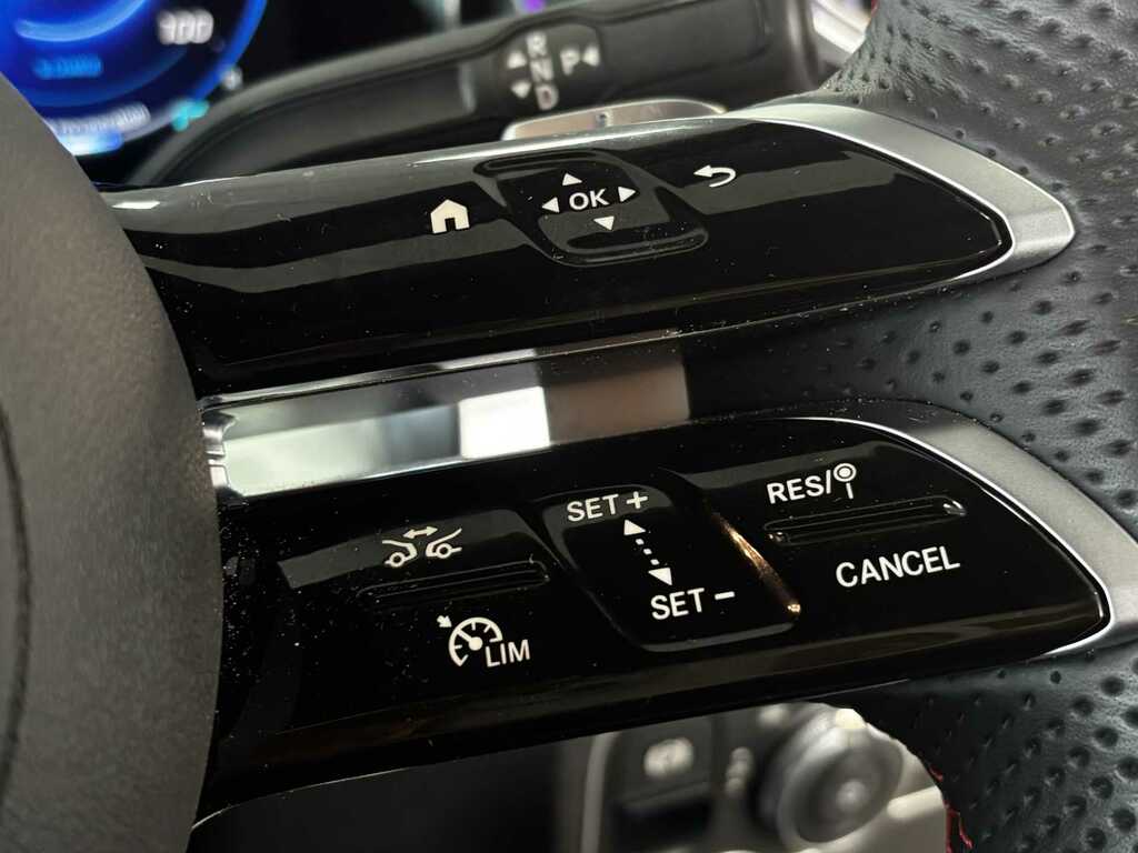 Mercedes-Benz EQB Urban Edition Black #26