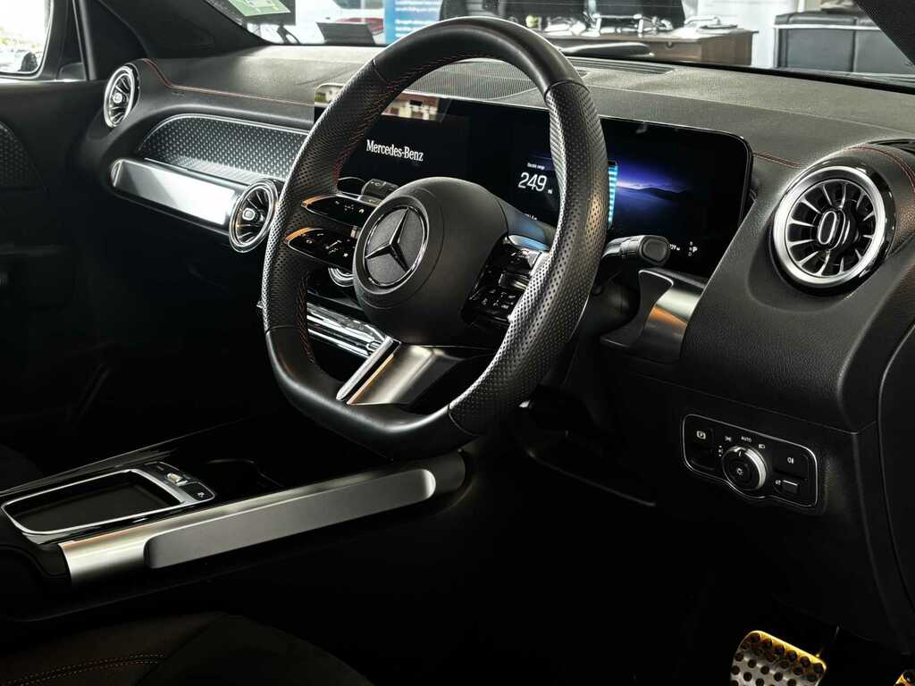 Mercedes-Benz EQB Urban Edition Black #23