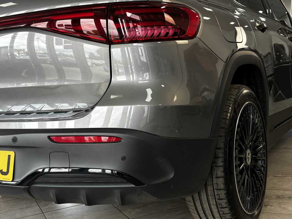Mercedes-Benz EQB Urban Edition Black #21